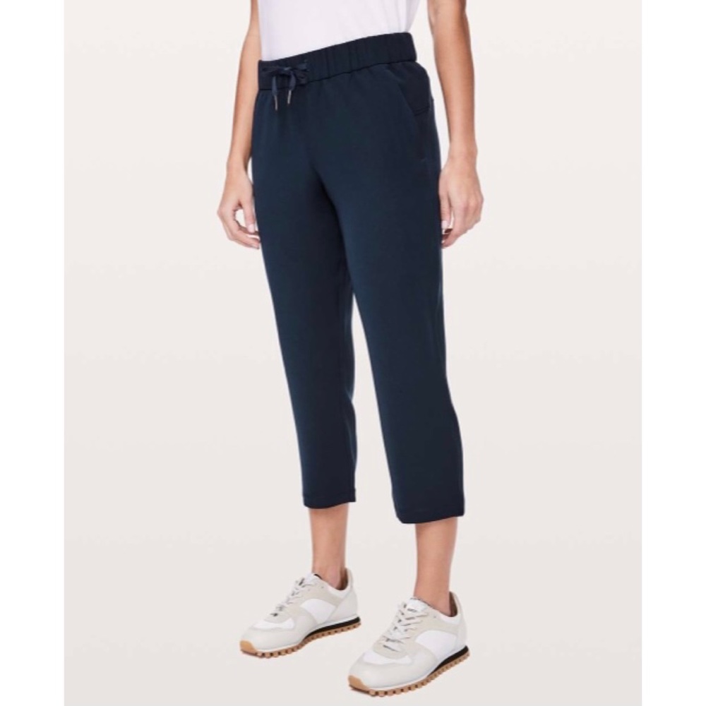 Lululemon On The Fly Crop Size 4